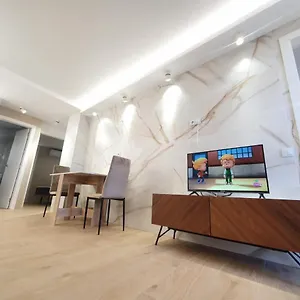 ,apartamento Con Piscina Y Wifi Apartamento